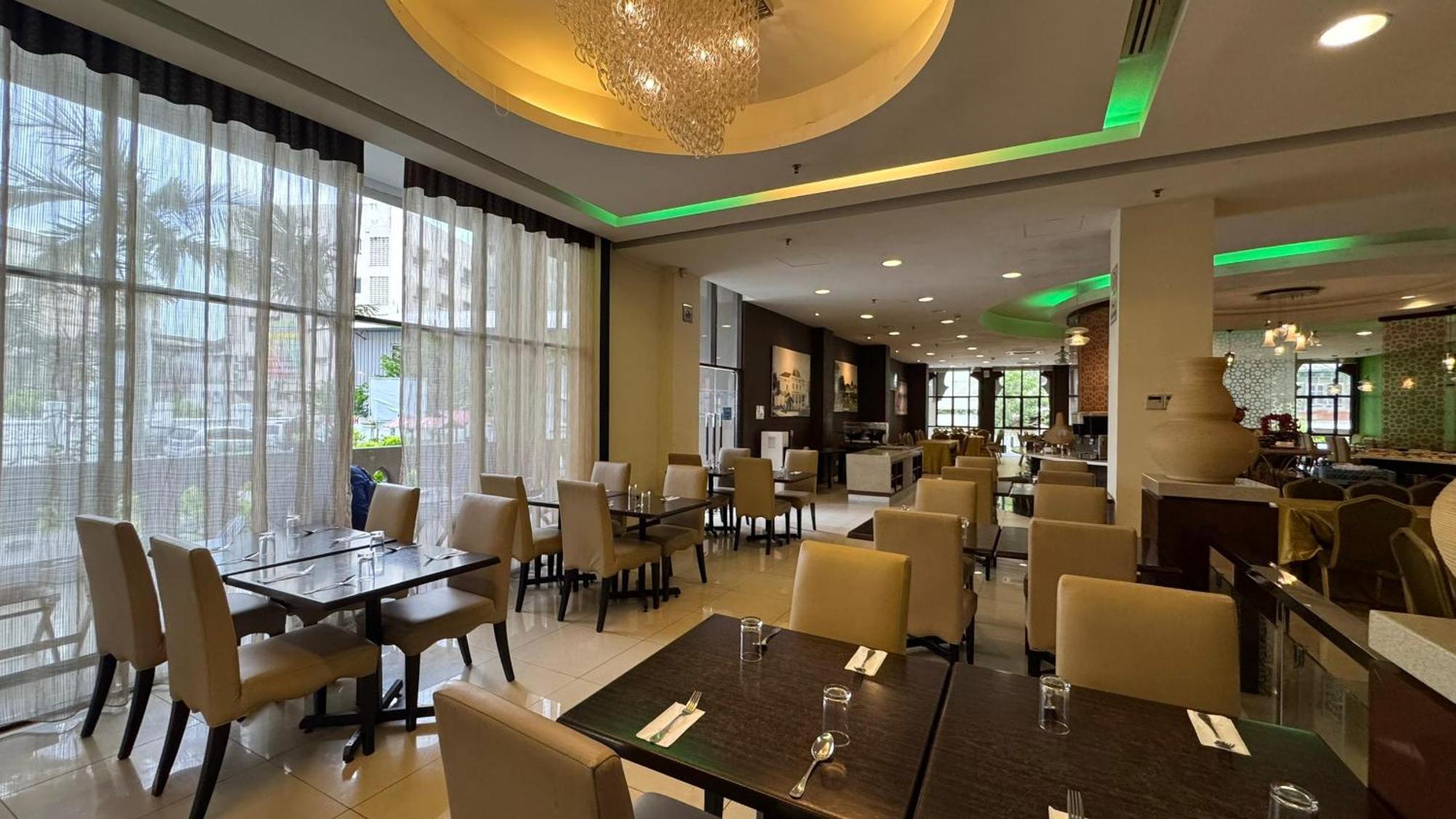 The Grand Puteri Hotel Куала-Тренгану Екстер'єр фото