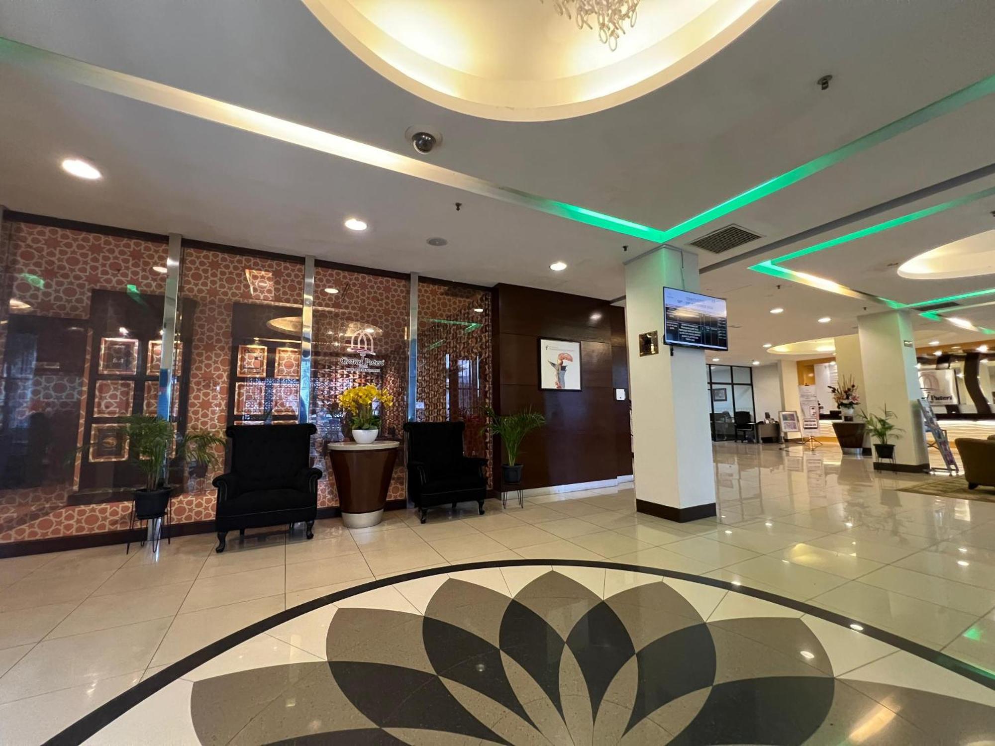 The Grand Puteri Hotel Куала-Тренгану Екстер'єр фото