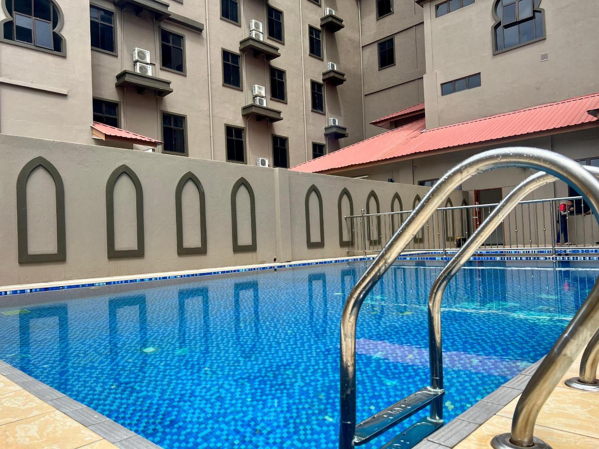 The Grand Puteri Hotel Куала-Тренгану Екстер'єр фото